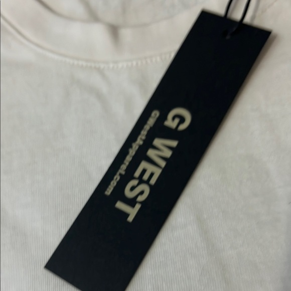 G WEST OVERSIZED WOLF TEE
 ( yellow marks of being folded ) - Picture 4 of 6